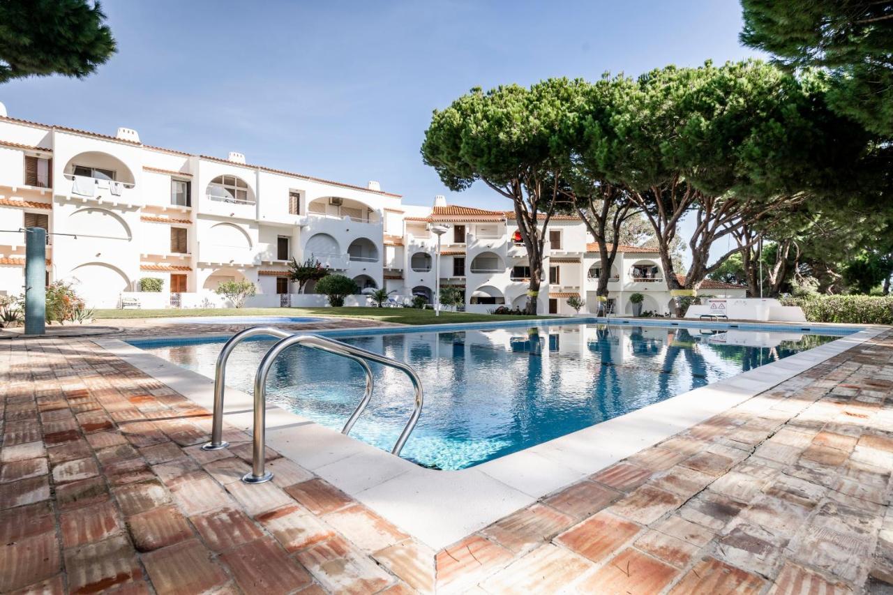 Appartement Cosy By The Pool à Quarteira Extérieur photo