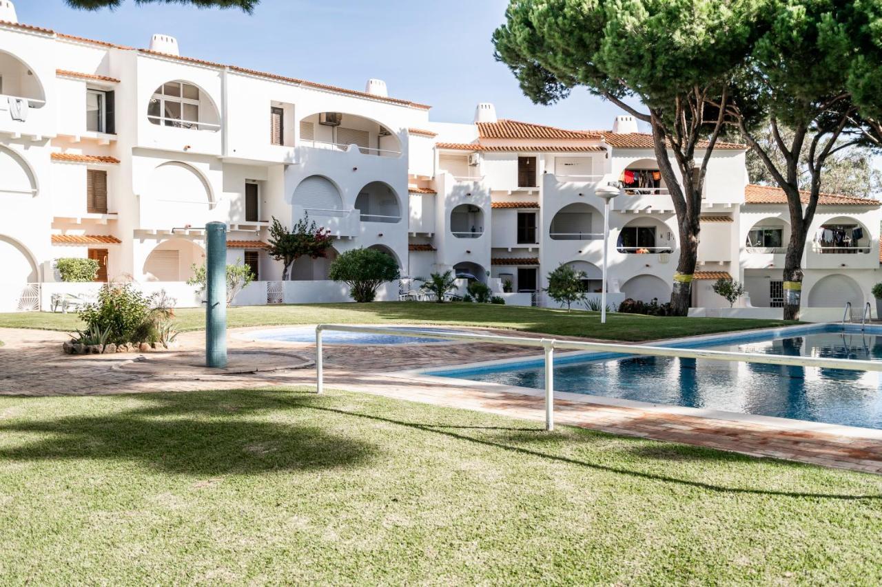 Appartement Cosy By The Pool à Quarteira Extérieur photo